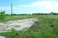 Zufahrt zu den Abzweigungen, wo die Flugzeuge geparkt wurden. Es gab insgesamt 10 Abzweigungen. Aufgenommen am 19.05.2007. Foto: Ing. Erwin Rössler
