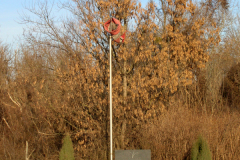 Der Gedenkstein zur Erinnerung an das Asperner Flugfeld, als ein Zentrum der österreichischen Fliegerei. Aufgenommen am 15.01.2007. Foto: Ing. Erwin Rössler