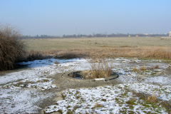 Die Kompensierscheibe des ehemaligen Flugfeld-Aspern. Diese war zum Kompensieren von Magnetkompasse von Luftfahrzeugen erforderlich. Aufgenommen am 10.01.2009. Foto: Ing. Erwin Rössler