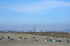 Die Landebahn 09-27 auf dem ehemaligen Flugfeld Aspern Blickrichtung Westen. Aufgenommen am 04.02.2007. Foto: Ing. Erwin Rössler
