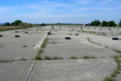 Die Landebahn 13-31 auf dem ehemaligen Flugfeld Aspern Blickrichtung Westen. Aufgenommen am 10.08.2008. Foto: Ing. Erwin Rössler