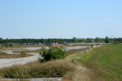 Die Landebahn 13-31 auf dem ehemaligen Flugfeld Aspern Blickrichtung Osten. Aufgenommen am 30.08.2008. Foto: Ing. Erwin Rössler