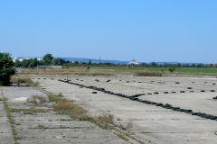 Die Landebahn 13-31 auf dem ehemaligen Flugfeld Aspern Blickrichtung Osten. Aufgenommen am 30.08.2008. Foto: Ing. Erwin Rössler