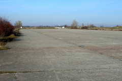Die Landebahn 18-36 auf dem ehemaligen Flugfeld Aspern Blickrichtung Norden. Aufgenommen am 24.01.2008. Foto: Ing. Erwin Rössler