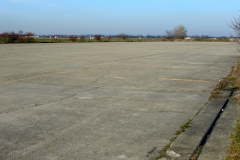 Die Landebahn 18-36 auf dem ehemaligen Flugfeld Aspern Blickrichtung Norden. Aufgenommen am 24.01.2008. Foto: Ing. Erwin Rössler
