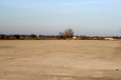 Die Landebahn 18-36 auf dem ehemaligen Flugfeld Aspern Blickrichtung Norden. Aufgenommen am 24.01.2008. Foto: Ing. Erwin Rössler