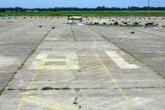 Die Landebahn 18-36 auf dem ehemaligen Flugfeld Aspern Blickrichtung Norden. Aufgenommen am 10.08.2008. Foto: Ing. Erwin Rössler
